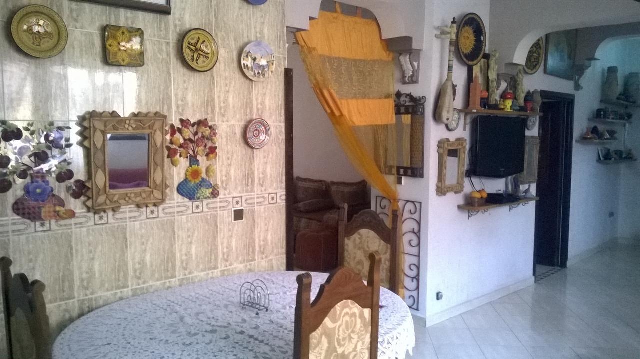 Marguerite Apartemnt Dans Une Residence Familiale Casablanca Exterior foto
