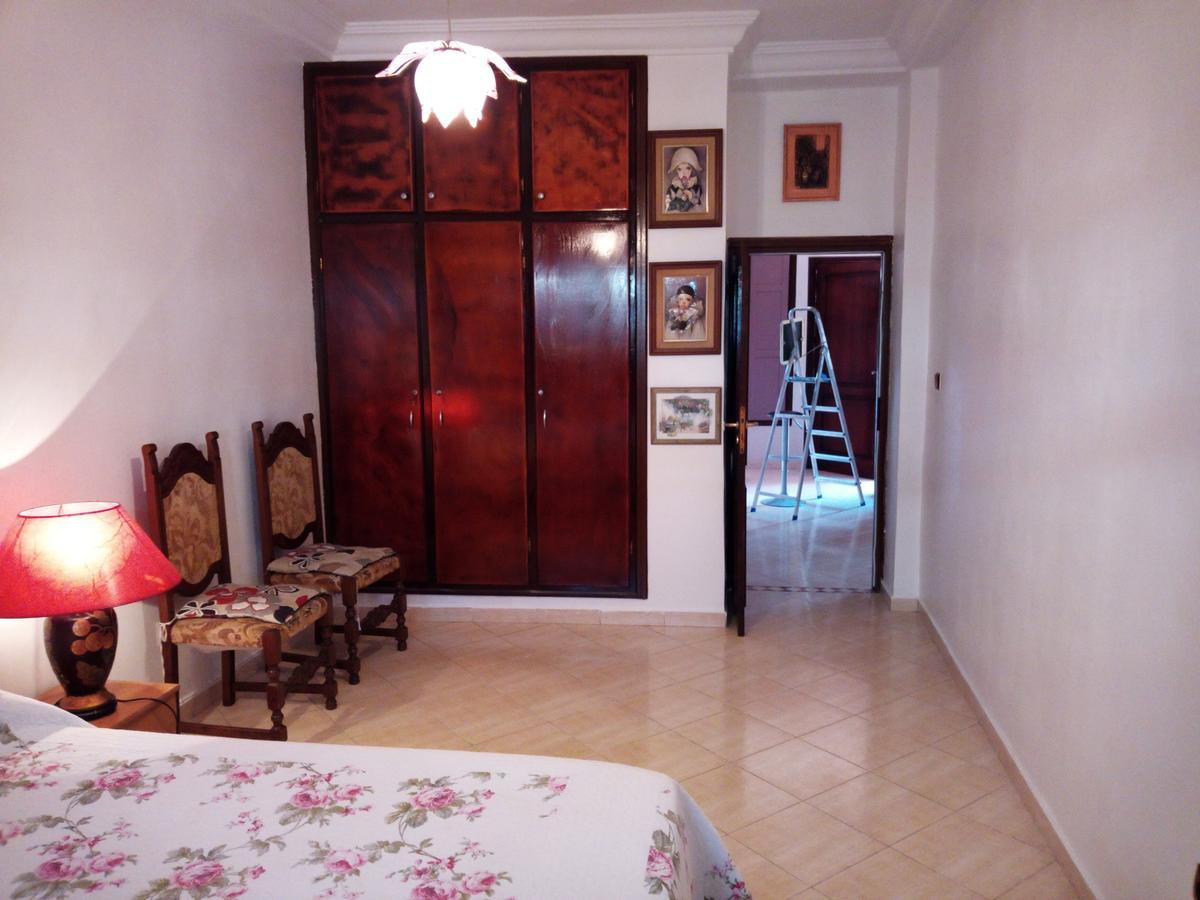 Marguerite Apartemnt Dans Une Residence Familiale Casablanca Exterior foto