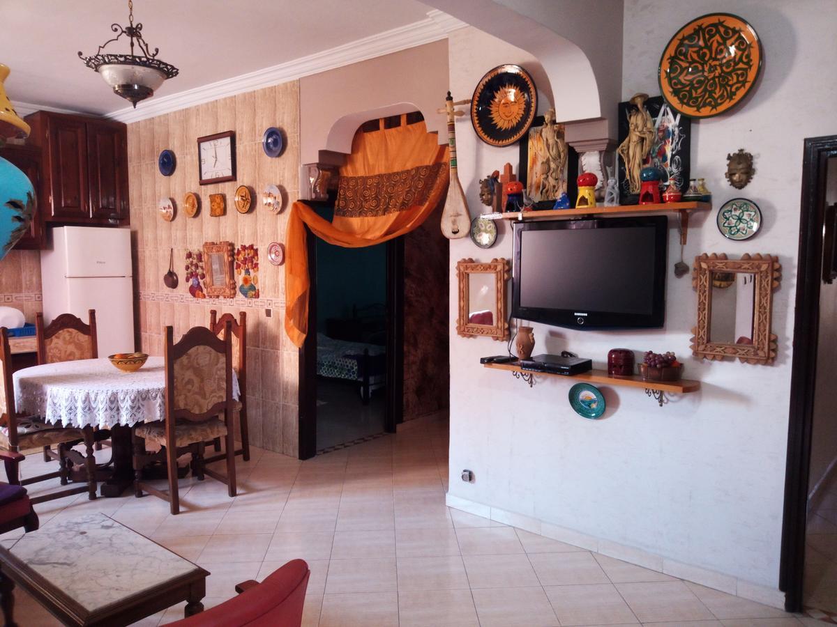 Marguerite Apartemnt Dans Une Residence Familiale Casablanca Exterior foto