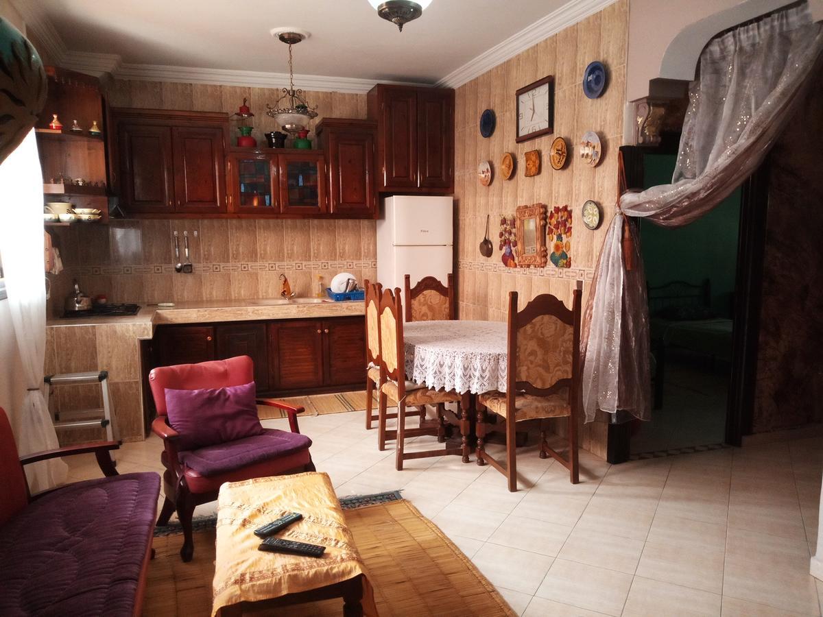 Marguerite Apartemnt Dans Une Residence Familiale Casablanca Exterior foto